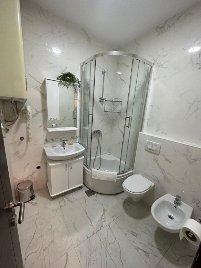Shine Aparthotel