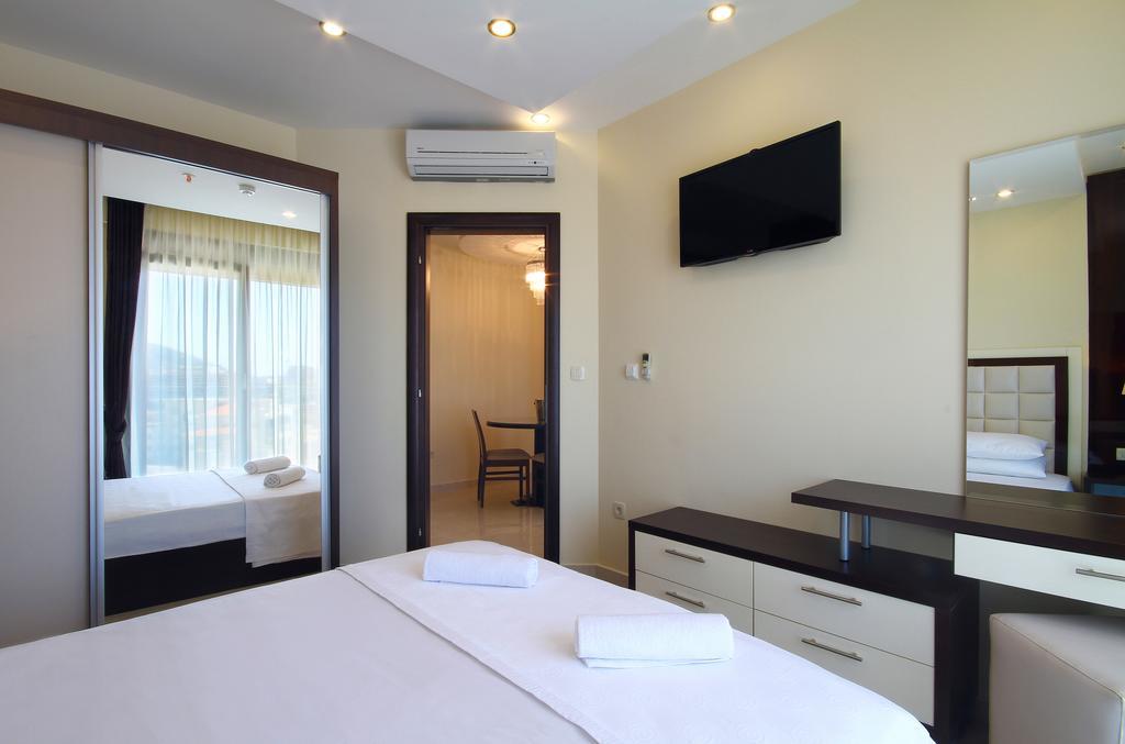 Shine Apart Otel